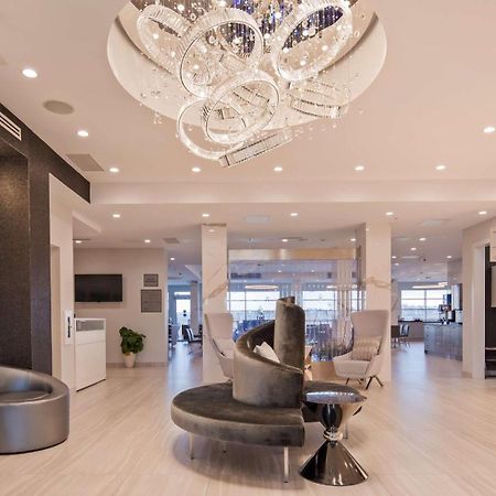 Executive Residency By Best Western Calgary City View North Екстериор снимка