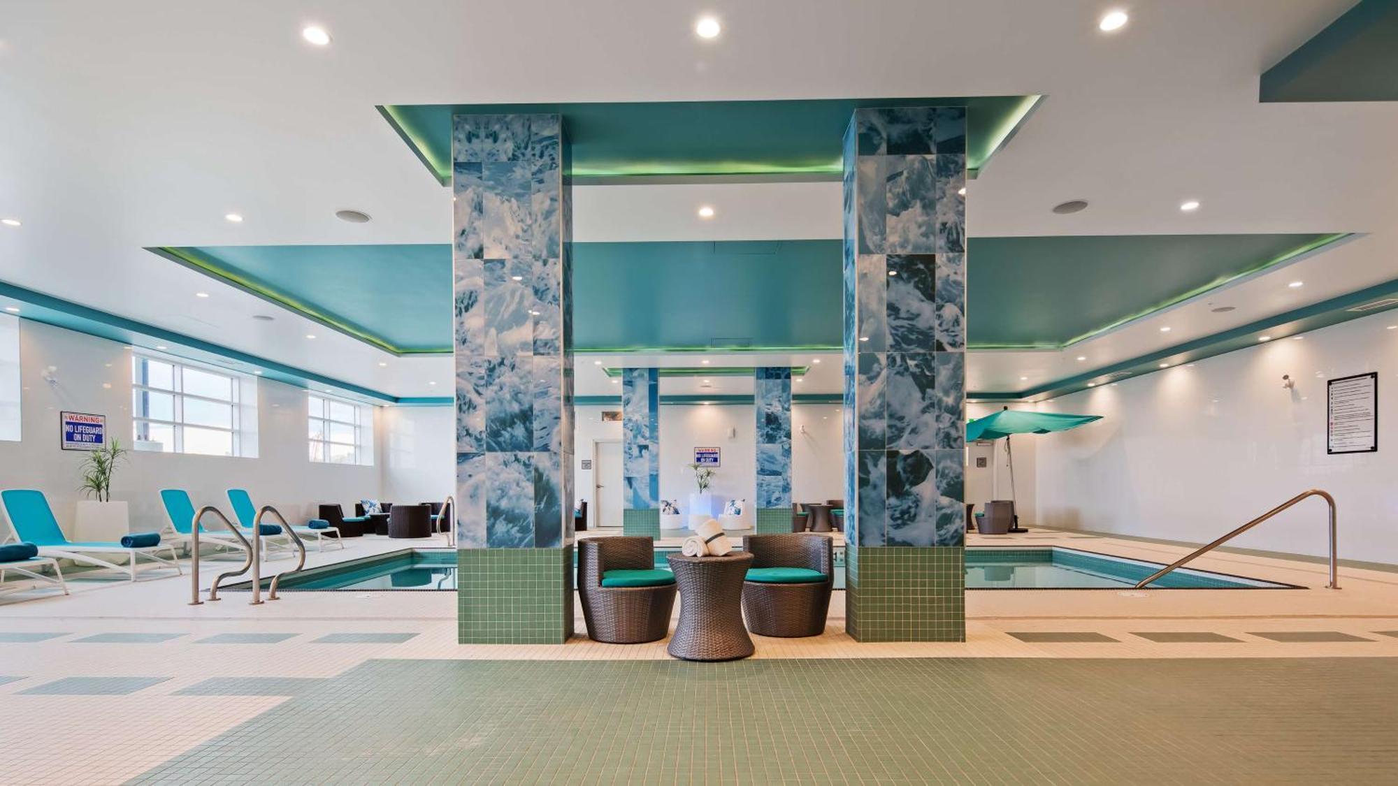 Executive Residency By Best Western Calgary City View North Екстериор снимка