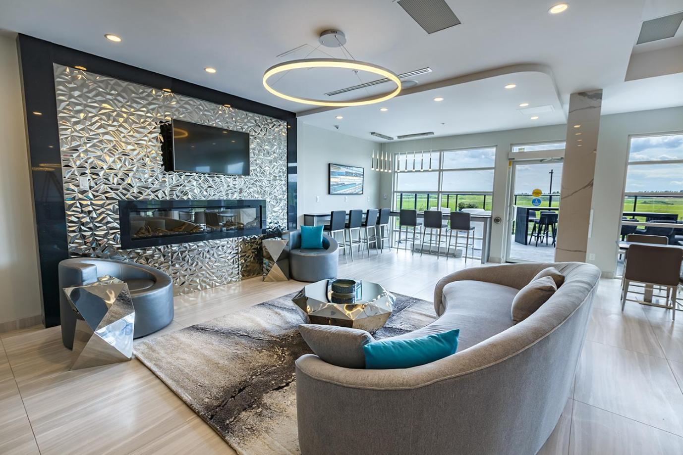 Executive Residency By Best Western Calgary City View North Екстериор снимка